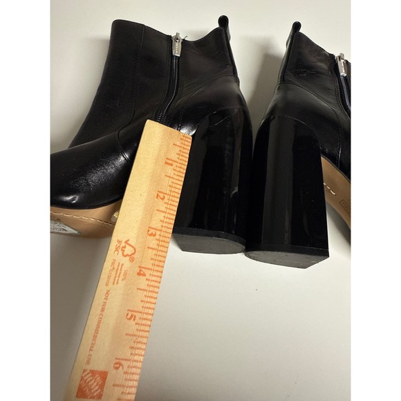 Vince Camuto Black Leather Block Heel Ankle Booties Pointed Toe Size 6.5 - Picture 9 of 10